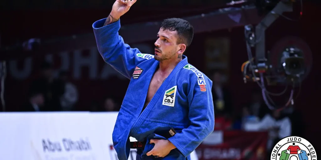 Daniel Cargnin conquista ouro épico no Grand Slam de judô em Lausanne