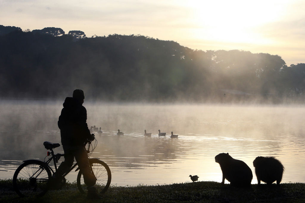 Alerta de frio intenso no Paraná: temperaturas despencam para 3°C no feriado da Independência