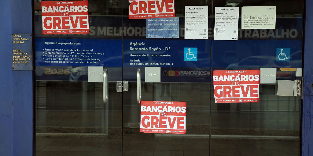Bancários da Caixa mantêm greve nacional após rejeitar proposta focada em Saúde Caixa