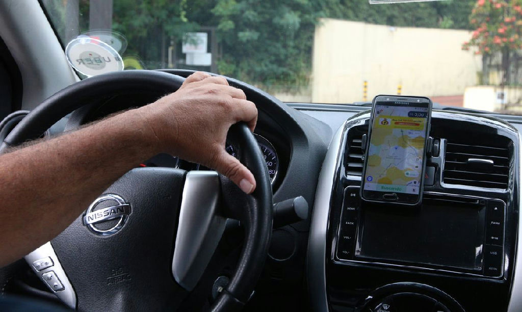 CMN facilita acesso a crédito para taxistas e motoristas de aplicativo com novas regras do Move Brasil