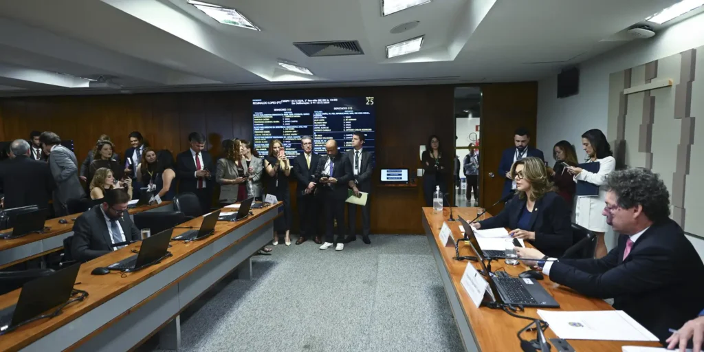 Comissão do Congresso aprova fim da taxa das blusinhas para compras até 50 dólares
