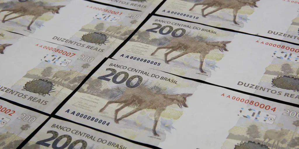 CVM impõe multas milionárias a Daniel Vorcaro e Banco Master por fraude em fundo imobiliário