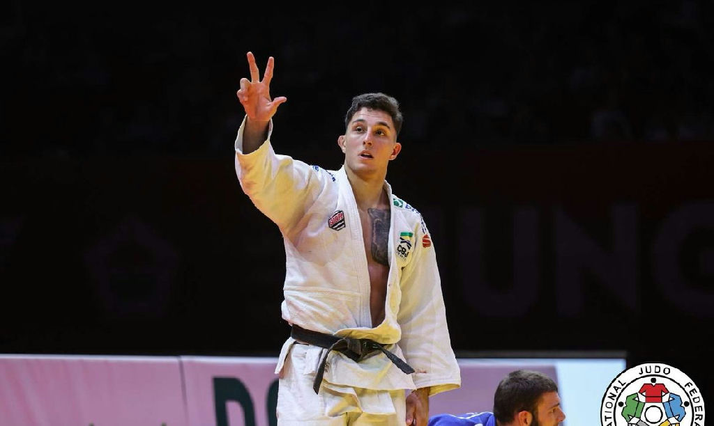 Guilherme Schimidt conquista ouro em Budapeste e Brasil encerra Grand Slam com três pódios