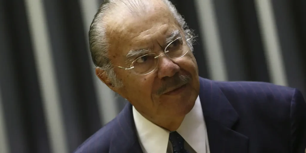 Hospital Sírio-libanês mantém internação de José Sarney, de 96 anos, para tratamento de pneumonia