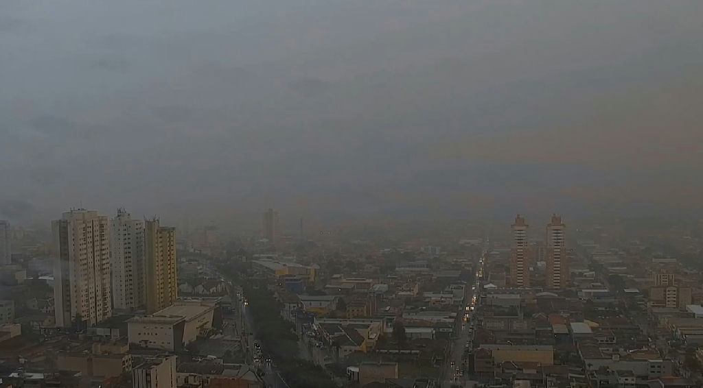 Paraná sob alerta: 212 cidades enfrentam risco de temporais e chuvas intensas