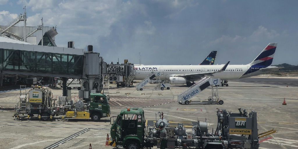 Petrobras eleva preço do querosene de aviação em 13,9% a partir desta terça-feira