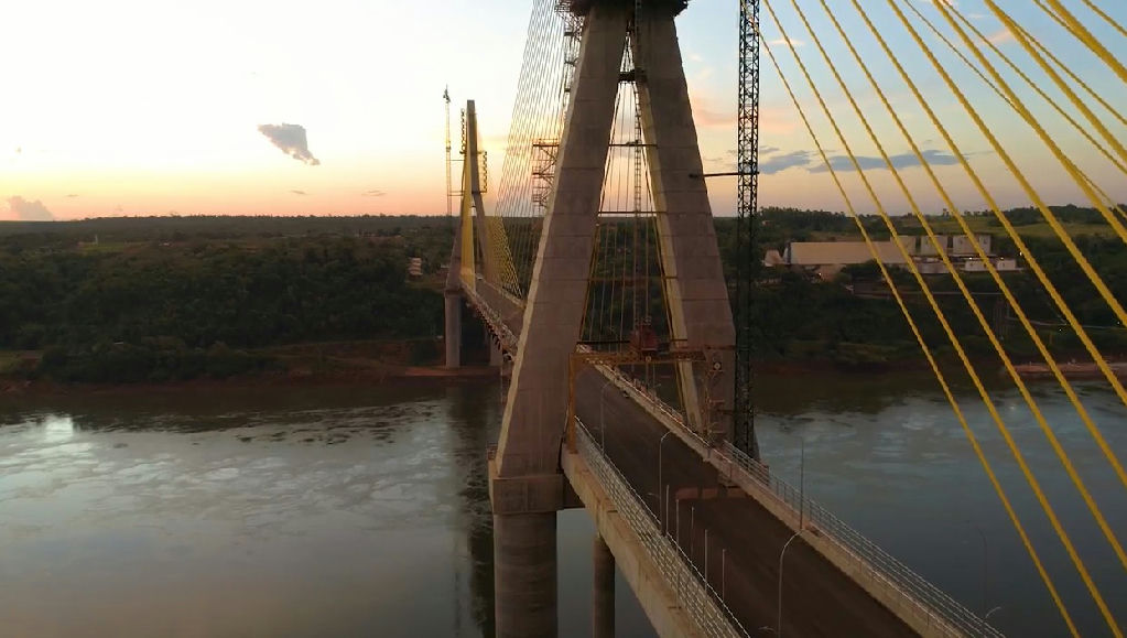 Ponte da Integração restringe tráfego de veículos a moradores de quatro cidades