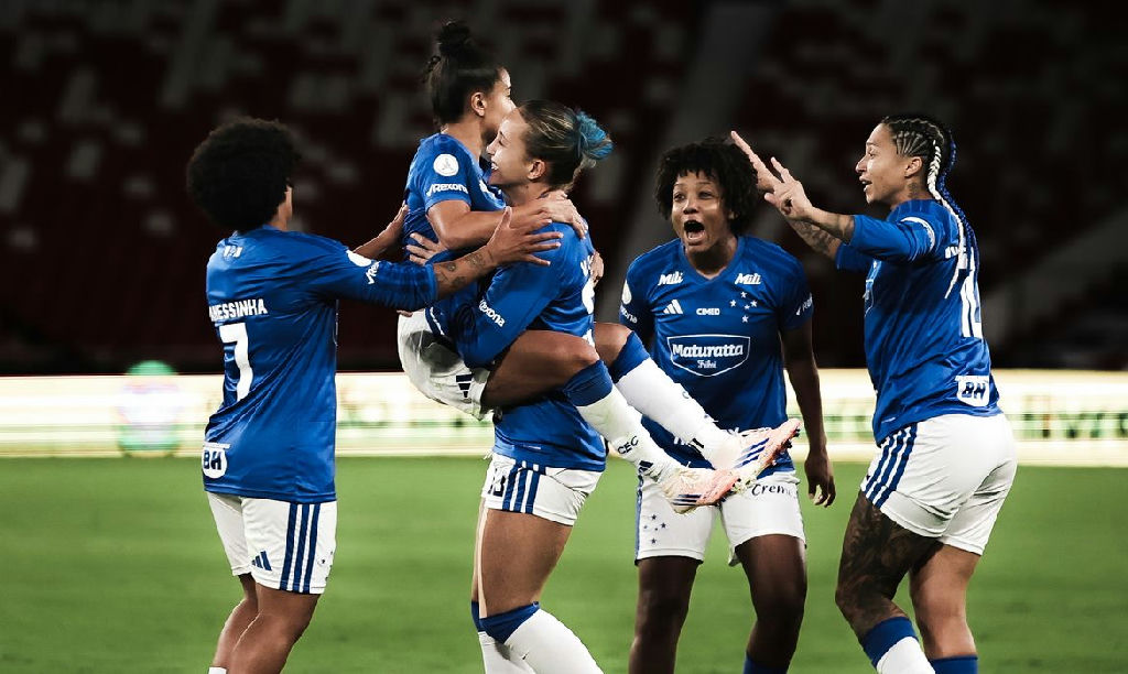 Cruzeiro supera altitude e bate LDU por 2 a 1 na estreia da Libertadores Feminina