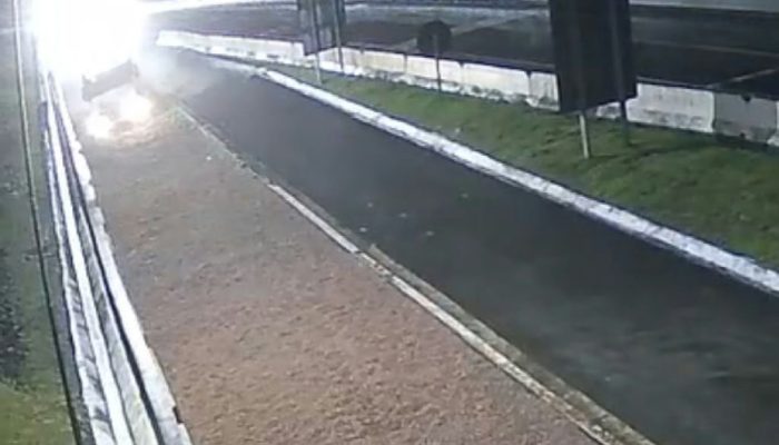 Caminhão com pane nos freios usa área de escape na Br-277 e evita tragédia em Morretes