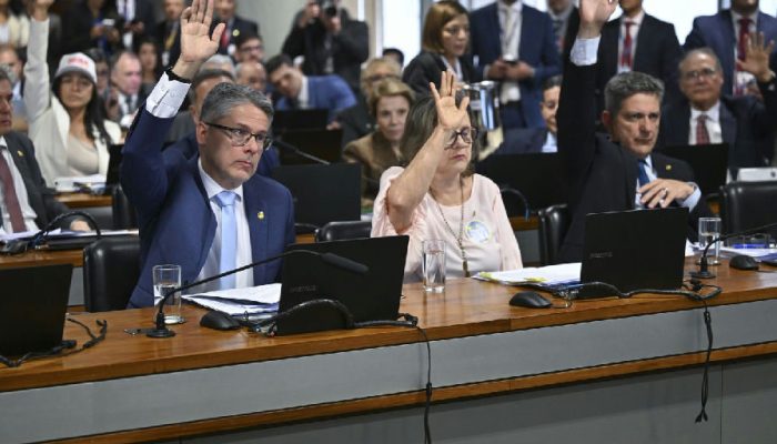 CCJ do Senado dá aval à PEC que amplia poderes da União e endurece combate ao crime organizado