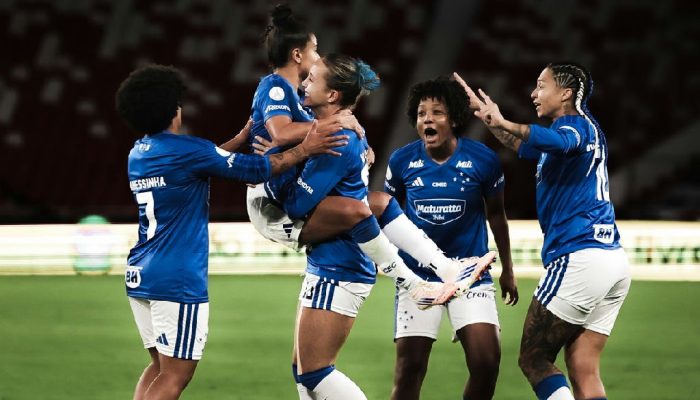Cruzeiro supera altitude e bate LDU por 2 a 1 na estreia da Libertadores Feminina