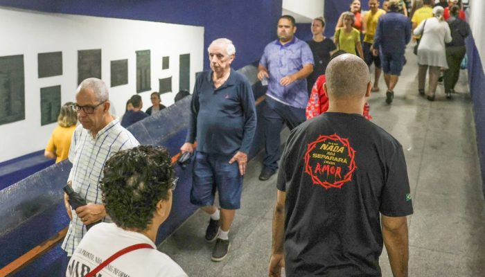 Eleitor de 81 anos Vota dez dias após cirurgia e destaca importância da cidadania