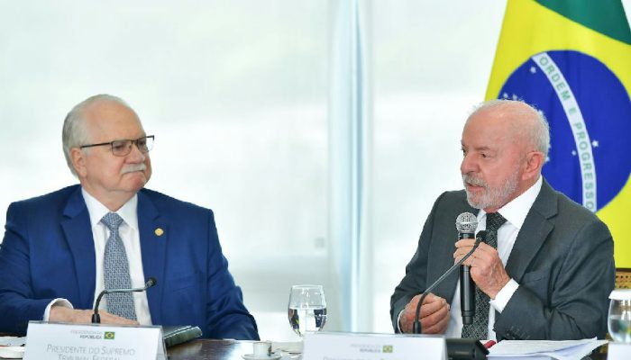 Fachin reafirma compromisso com a legalidade diante de crise no STF