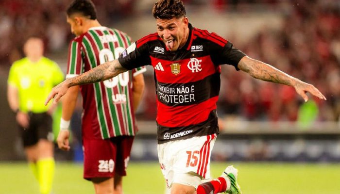 Flamengo segura ponta do Brasileirão em rodada de clássicos com Palmeiras na cola