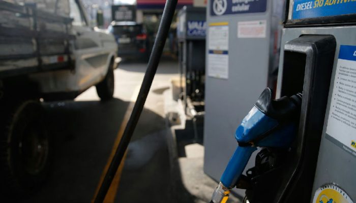 Governo federal amplia subsídios para conter alta nos preços da gasolina e do diesel