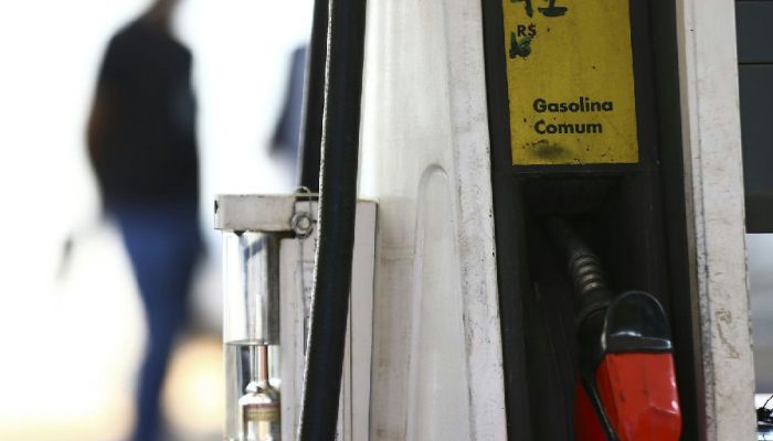Governo intensifica fiscalização e subsídios para conter alta dos combustíveis no Brasil