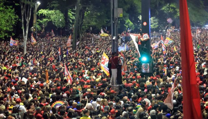 Lula atinge recorde histórico e supera 64 milhões de votos na eleição presidencial do Brasil