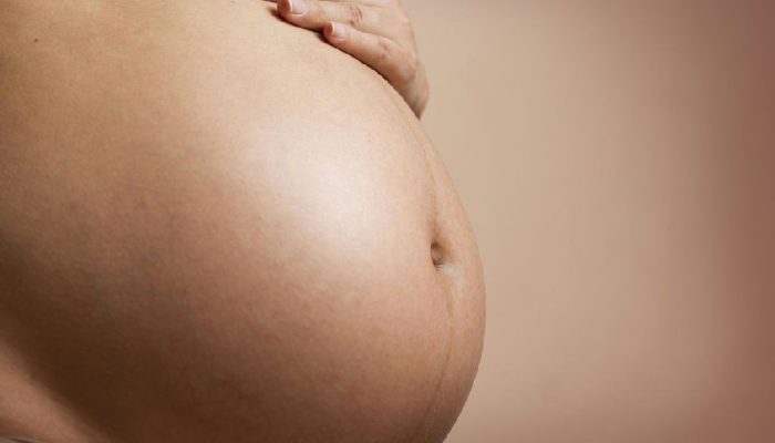 Novas diretrizes alteram tratamento de tireoide em gestantes no Brasil