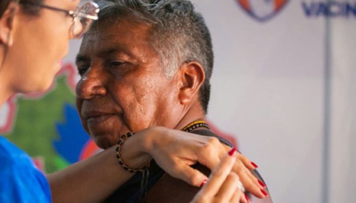 Operação Gota intensifica vacinação em comunidades indígenas remotas da Amazônia