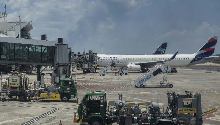 Petrobras eleva preço do querosene de aviação em 13,9% a partir desta terça-feira