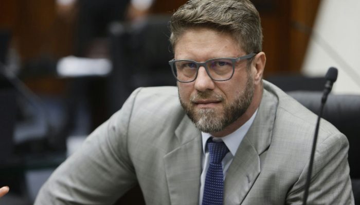 Requião Filho intensifica campanha com foco na segurança pública e diálogo no Paraná