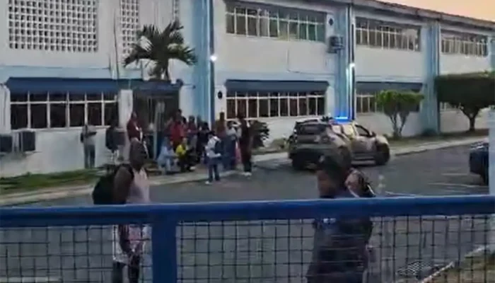 Salvador registra falhas no transporte e seções fechadas no segundo turno