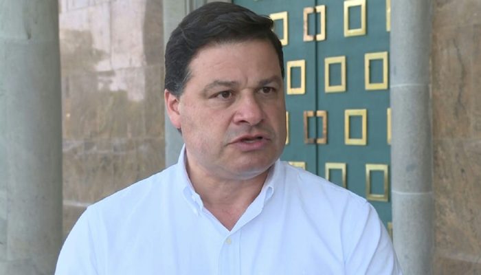 Sandro Alex descarta privatização da Sanepar em campanha eleitoral no Paraná