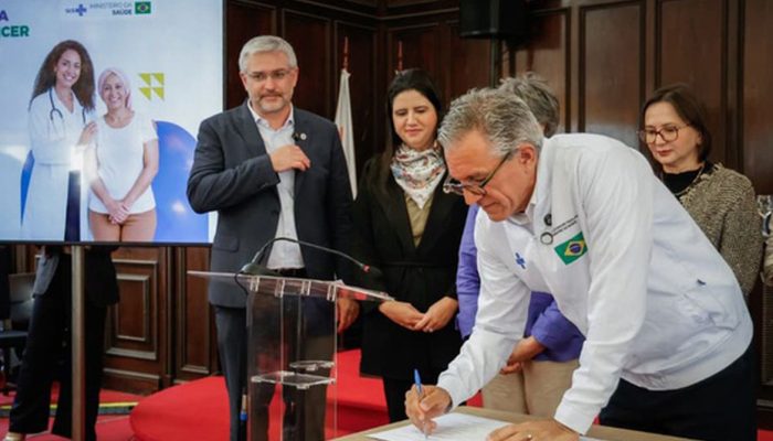 SUS amplia assistência e começa a distribuir nove remédios de ponta contra o câncer
