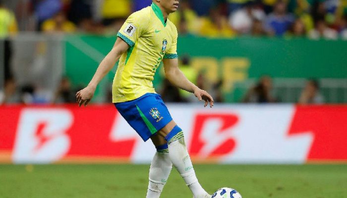 Vanderson substitui Wesley na Seleção Brasileira após lesão do lateral para amistosos